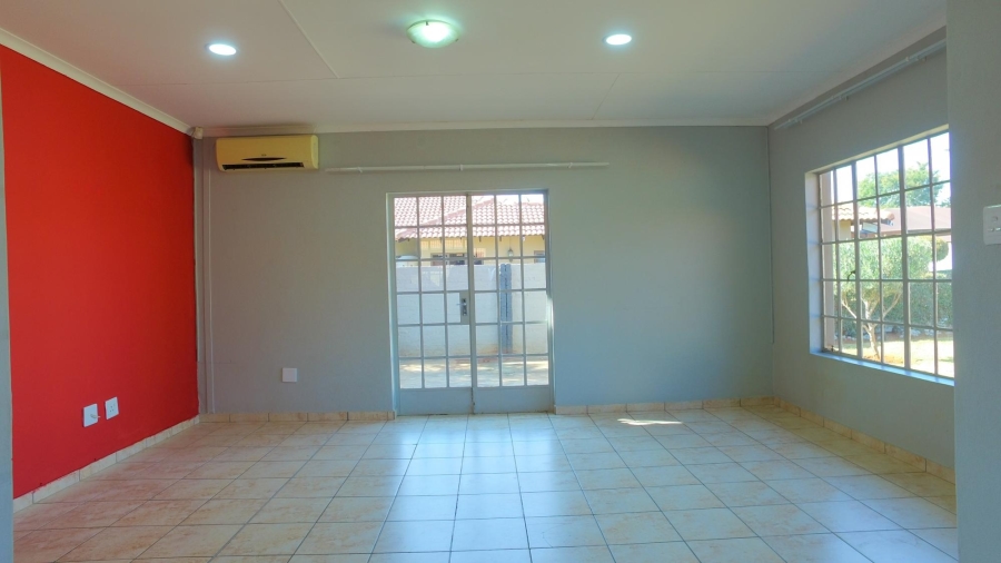 3 Bedroom Property for Sale in Hexrivier Lifestyle Estate North West